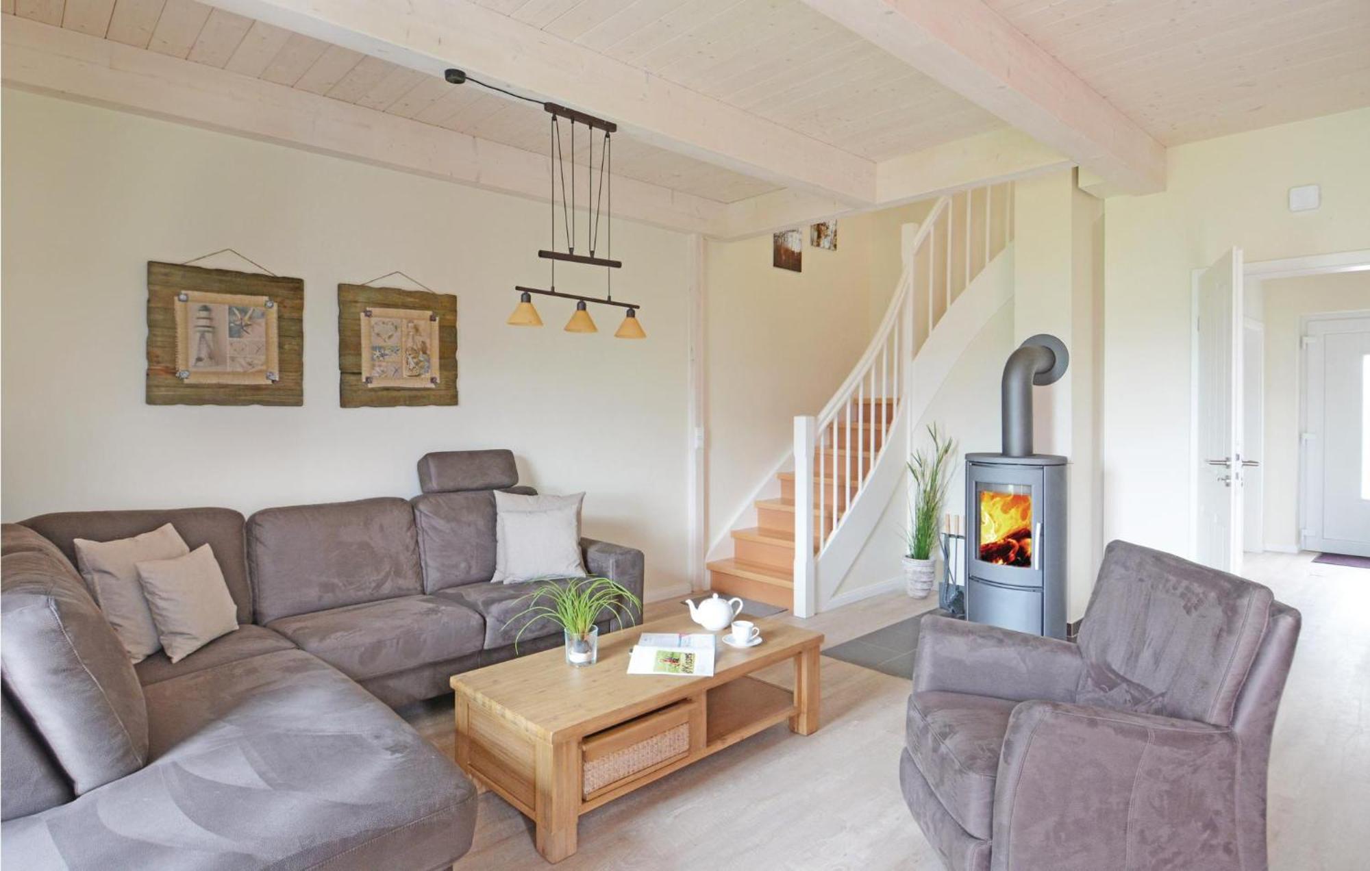 Gorgeous Home In Dagebuell With Kitchen Eksteriør bilde